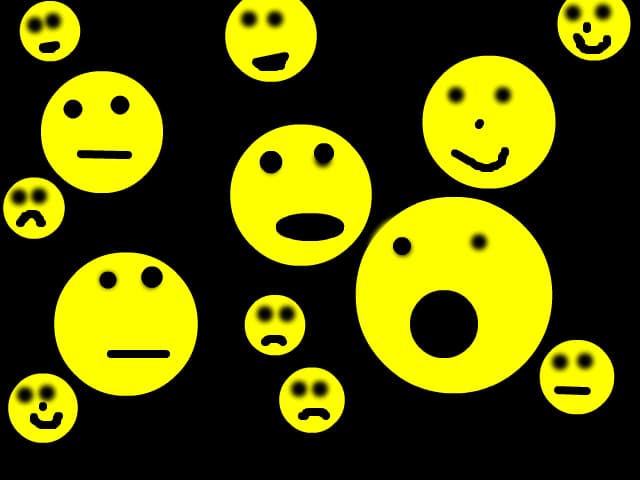 emoticoane vesele, mirate, suparate, triste, indiferente
