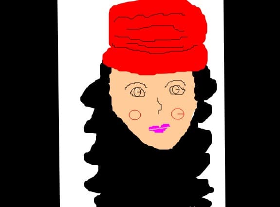 fetita cu sapca